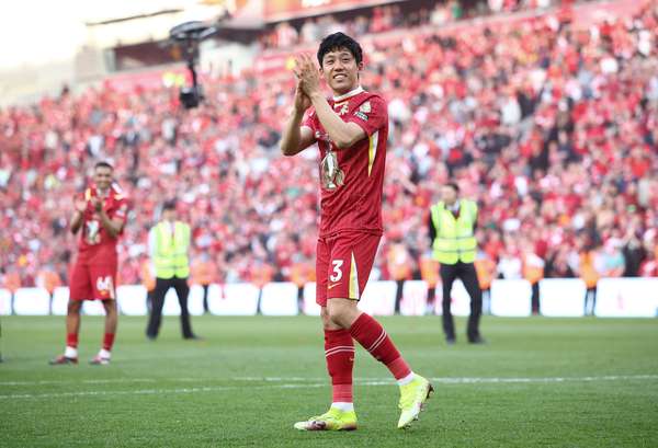 日本球员闪耀欧洲足坛 十位国脚随队捧杯创纪录